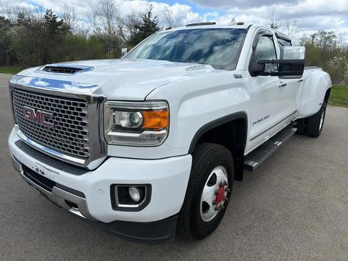 Summit White 2017 GMC Sierra 3500 Denali