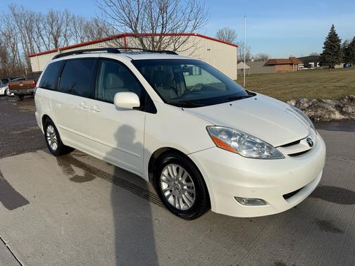 2009 Toyota Sienna XLE