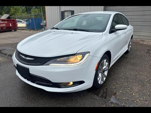 2015 Chrysler 200 S