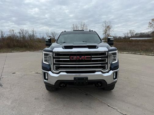 2022 GMC Sierra 2500 SLT
