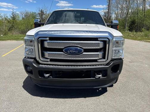 WHITE 2013 Ford F-250 Platinum