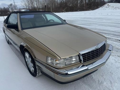 1992 Cadillac Eldorado Standard