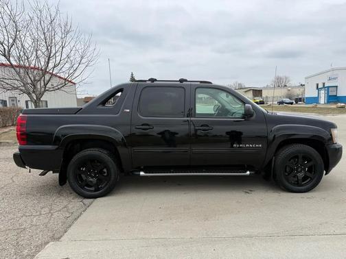 Black 2011 Chevrolet Avalanche 1500 LT