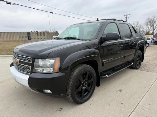 Black 2011 Chevrolet Avalanche 1500 LT