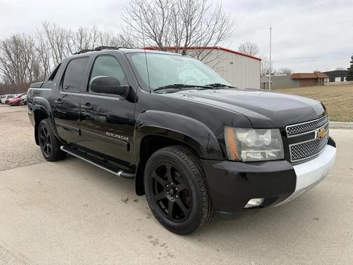 Black 2011 Chevrolet Avalanche 1500 LT