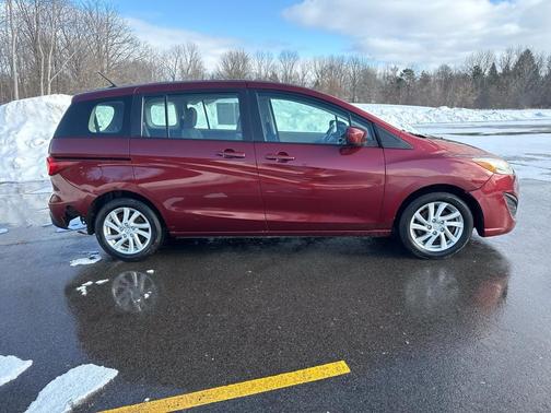 2012 Mazda Mazda5 Sport