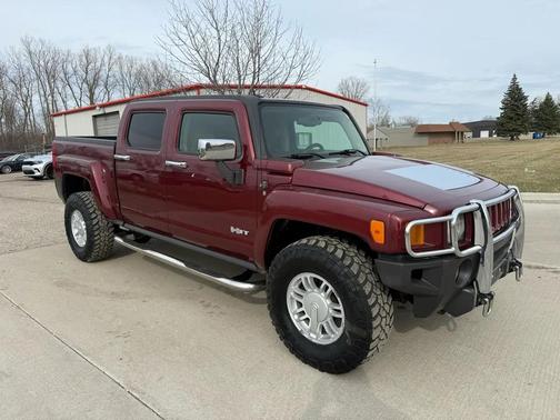 RED 2009 Hummer H3T Alpha