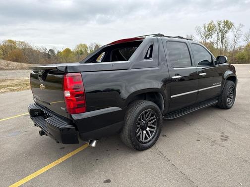 2011 Chevrolet Avalanche 1500 LTZ