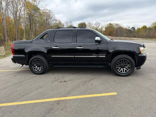 2011 Chevrolet Avalanche 1500 LTZ