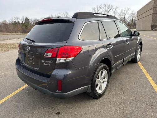2013 Subaru Outback 3.6R Limited