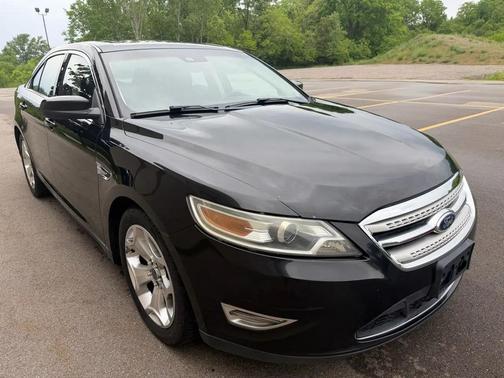 BLACK 2011 Ford Taurus SHO