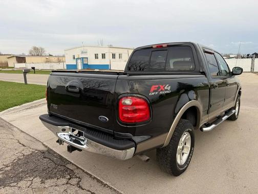 Black Clearcoat 2002 Ford F-150 Lariat SuperCrew
