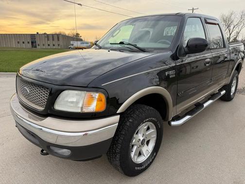 Black Clearcoat 2002 Ford F-150 Lariat SuperCrew