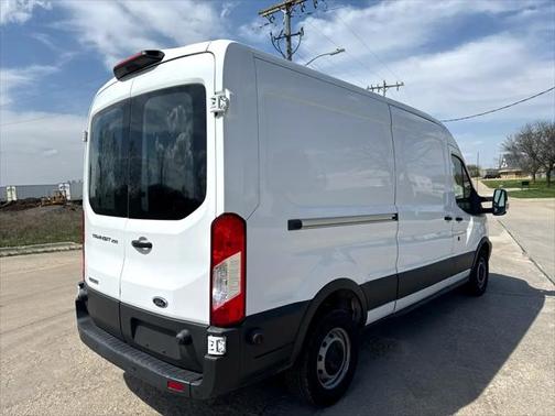 2018 Ford Transit-250 Base