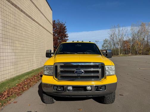 2006 Ford F-250 Crew Cab 156'' Amarillo 4WD