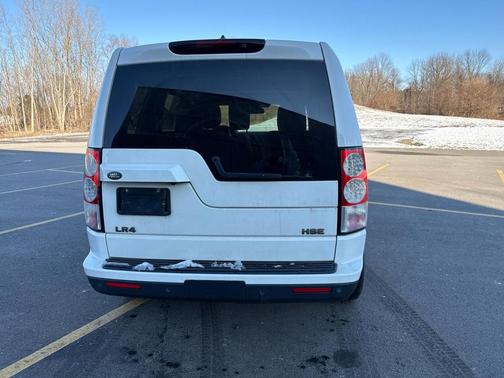 2013 Land Rover LR4 Base