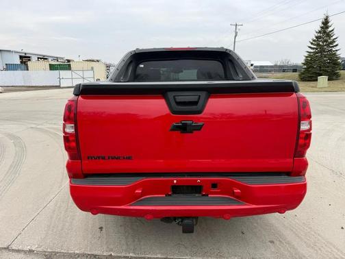 Victory Red 2008 Chevrolet Avalanche 1500 LTZ