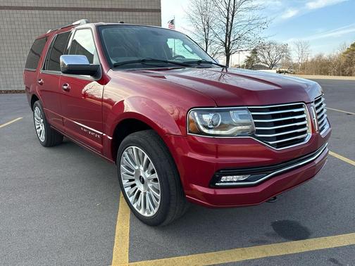 2017 Lincoln Navigator Select