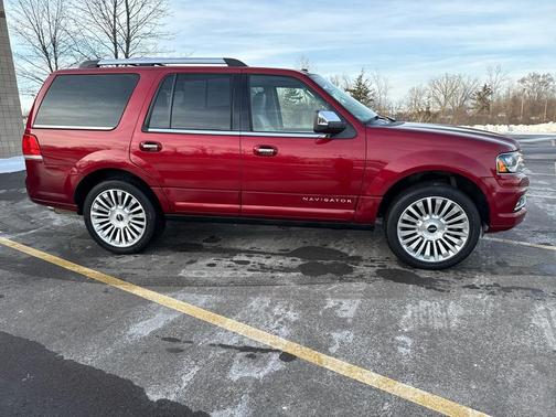 2017 Lincoln Navigator Select