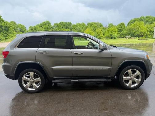GRAY 2012 Jeep Grand Cherokee Overland