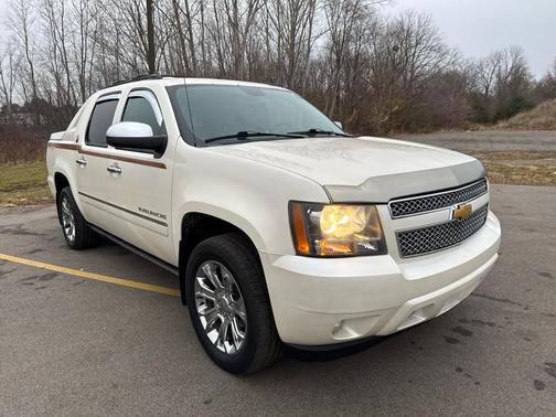 2013 Chevrolet Avalanche LTZ