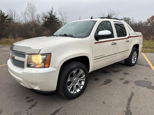 2013 Chevrolet Avalanche LTZ