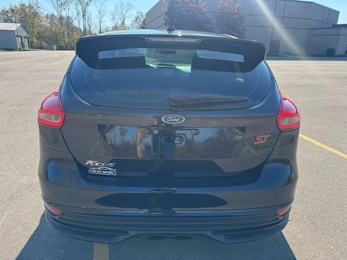 2016 Ford Focus ST 
