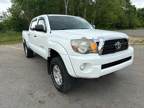 Super White 2011 Toyota Tacoma Double Cab