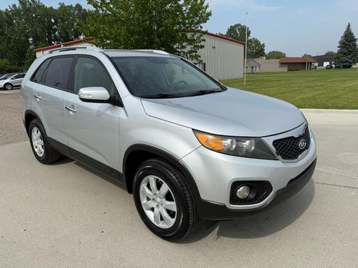 2011 Kia Sorento LX