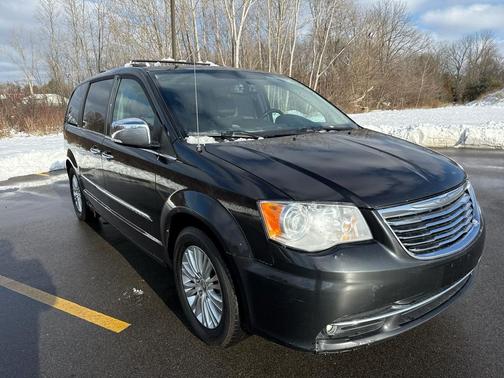 2015 Chrysler Town & Country Limited