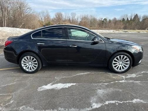 2012 Buick Regal Premium 1