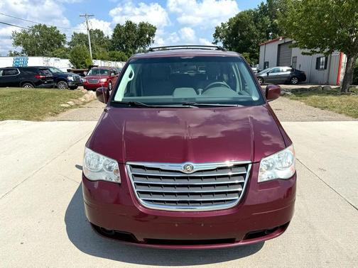 2009 Chrysler Town & Country Touring