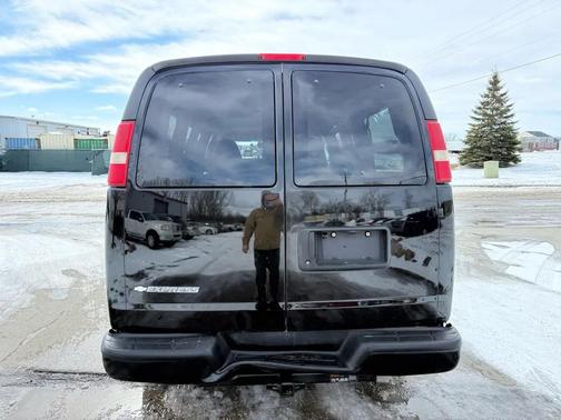 2012 Chevrolet Express 1500 LS