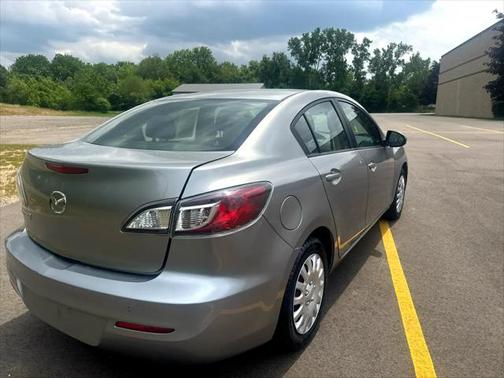 2013 Mazda Mazda3 i SV