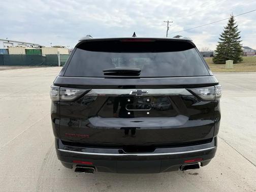 Mosaic Black Metallic 2018 Chevrolet Traverse Premier