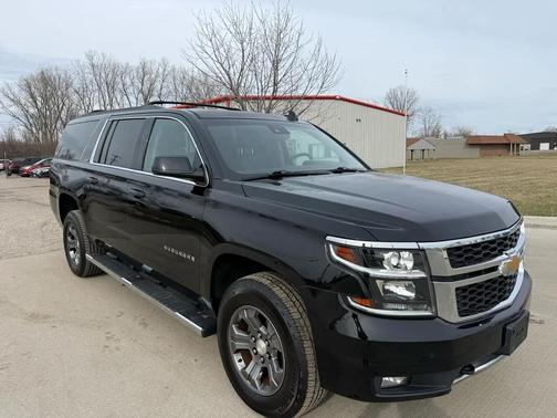Black 2016 Chevrolet Suburban LT