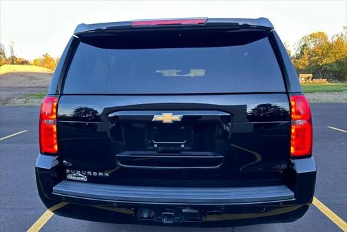 2019 Chevrolet Suburban LT