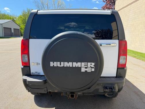 Birch White 2008 Hummer H3 Base
