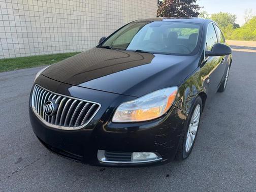 Black Onyx 2011 Buick Regal CXL