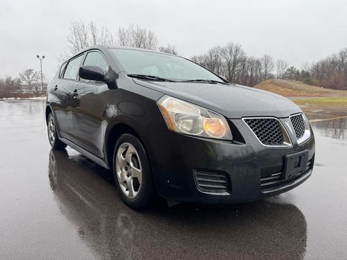 2010 Pontiac Vibe Base