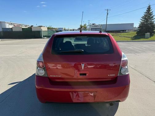 2009 Pontiac Vibe Base