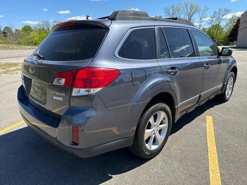 GRAY 2014 Subaru Outback 2.5i Limited