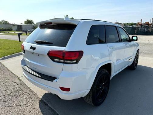 2018 Jeep Grand Cherokee Laredo E