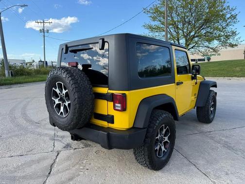 YELLOW 2008 Jeep Wrangler X