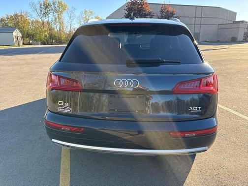 2018 Audi Q5 2.0T Premium Plus