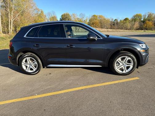 2018 Audi Q5 2.0T Premium Plus