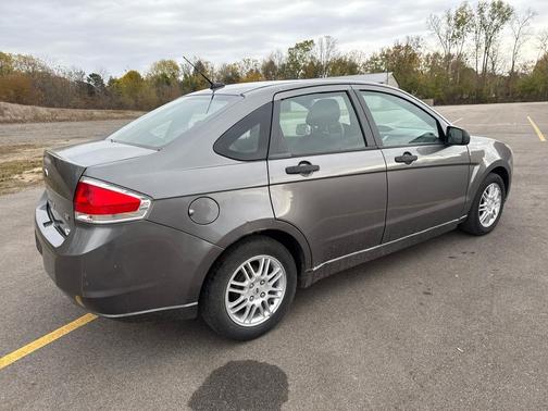2010 Ford Focus SE