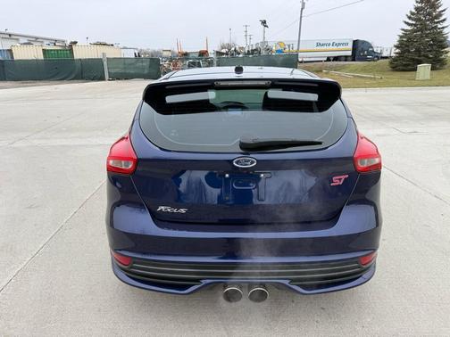 2016 Ford Focus ST 