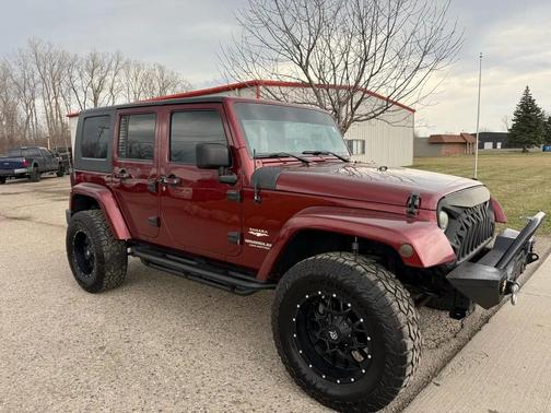 RED 2008 Jeep Wrangler Unlimited Sahara