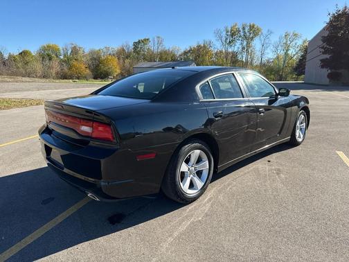 2012 Dodge Charger SE